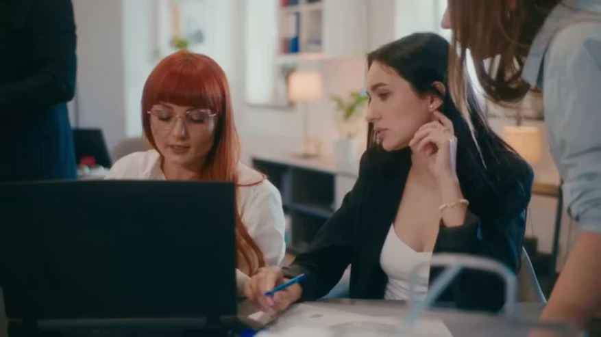 Customer support professionals resolving casework with context and confidence.
