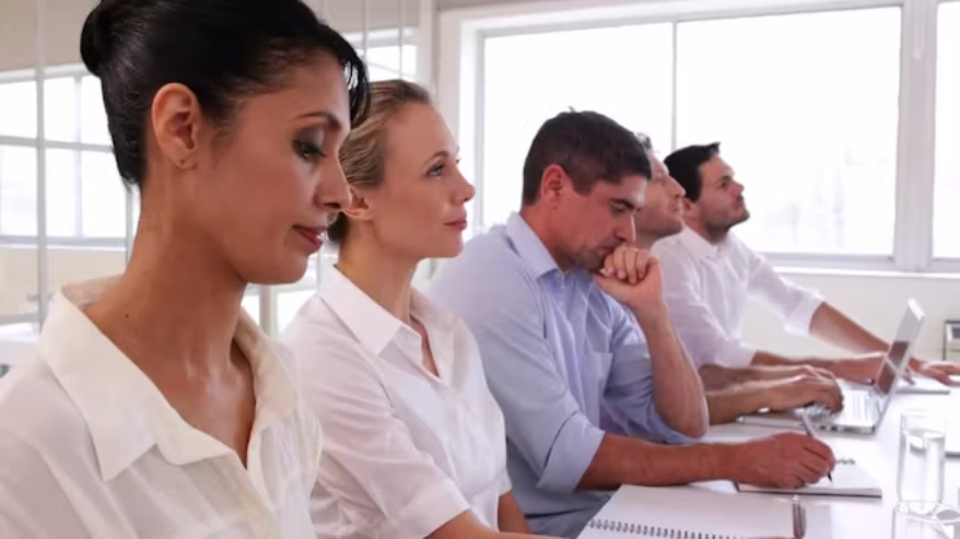 Platform and governance team reviewing AI execution, controls and architecture.